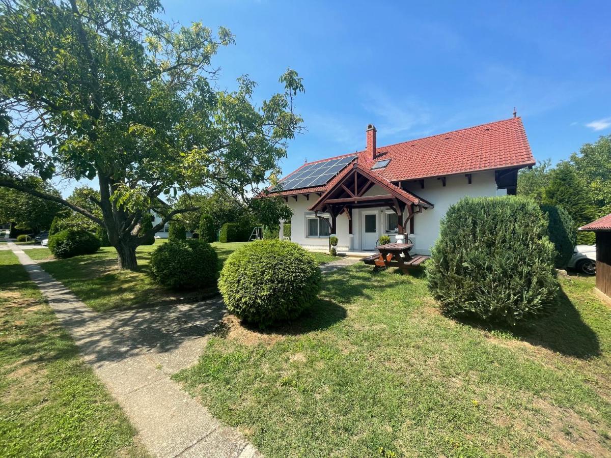 Frankie Holiday Apartment Iii. Balatongyörök المظهر الخارجي الصورة