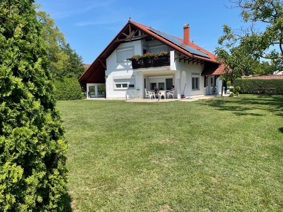Frankie Holiday Apartment Iii. Balatongyörök المظهر الخارجي الصورة