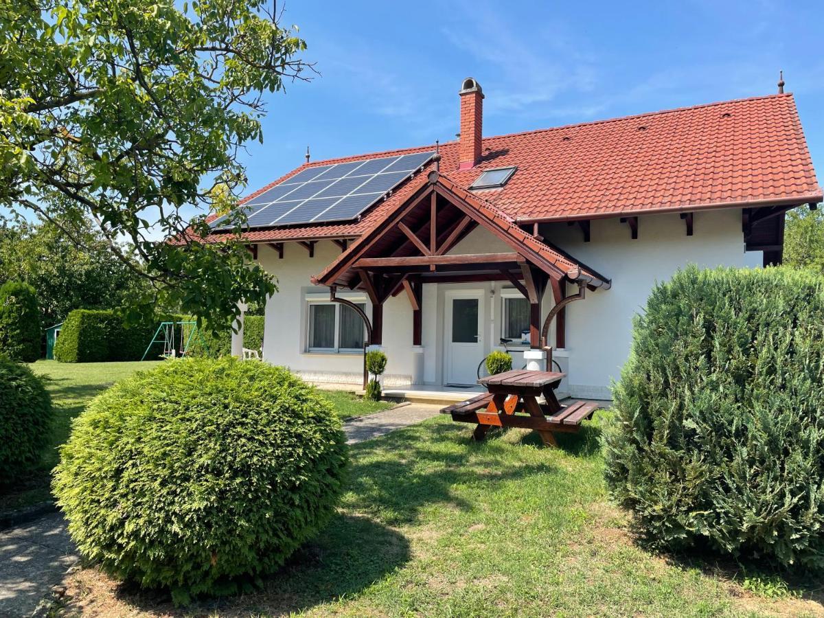 Frankie Holiday Apartment Iii. Balatongyörök المظهر الخارجي الصورة